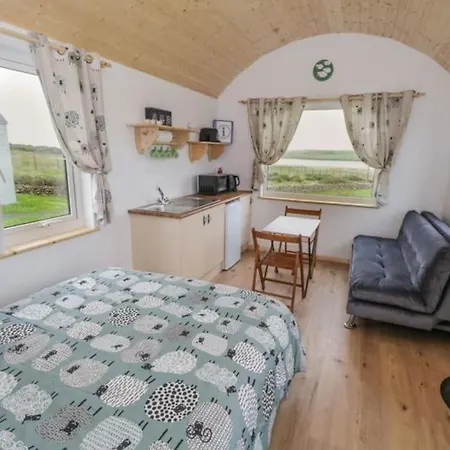 The Snuggly Sheep Farm Shepherd Hut Ballyshannon