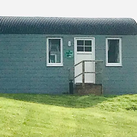 Apartment The Snuggly Sheep Farm Shepherd Hut